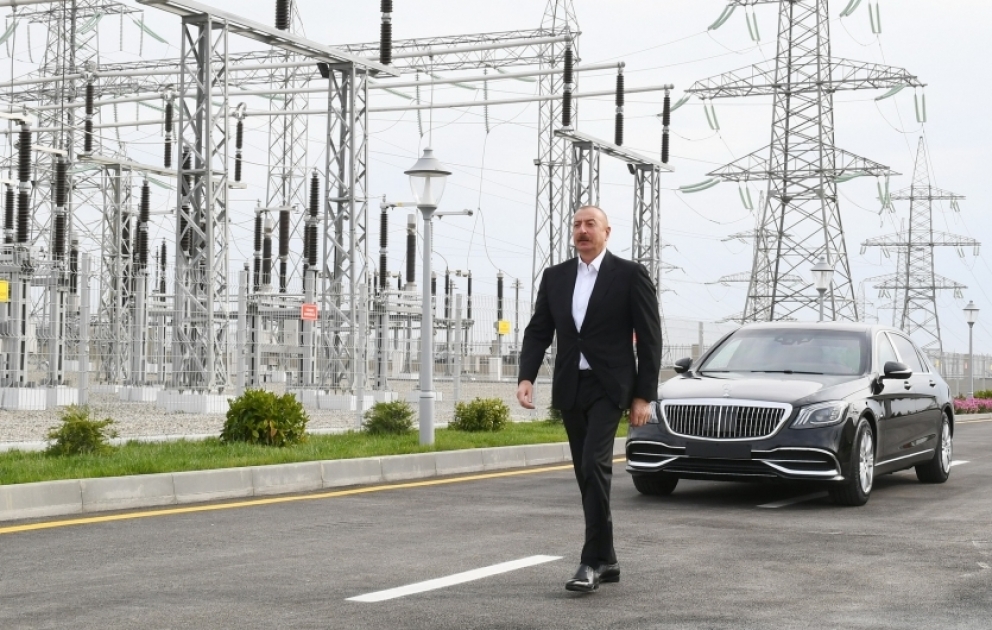 Le président Ilham Aliyev a inauguré les sous-stations électriques reconstruites « Hövsan » et « Machtagha » VIDEO