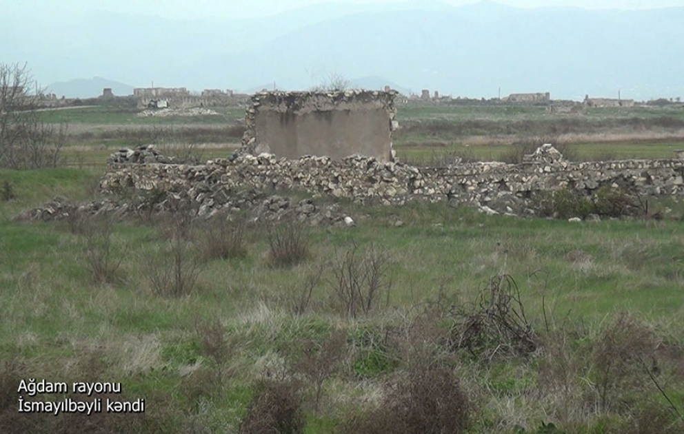 Defense Ministry releases video footages of Ismayilbayli village, Aghdam district VIDEO