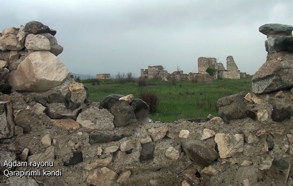 Müdafiə Nazirliyi Ağdam rayonunun Qarapirimli kəndinin videogörüntülərini paylaşıb VİDEO