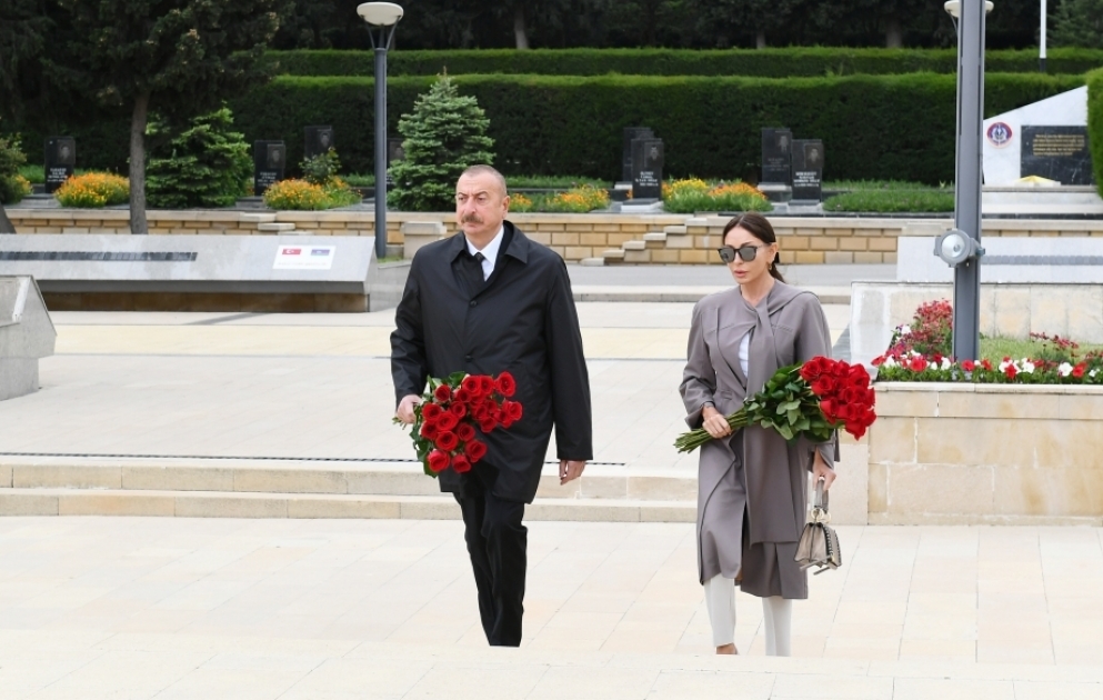 President Ilham Aliyev paid tribute to Azerbaijanis who made unparalleled contribution to victory over fascism VIDEO