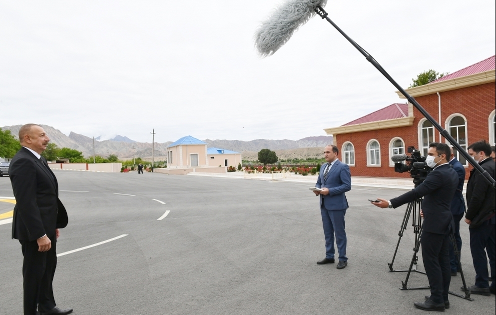 Prezident İlham Əliyev Azərbaycan Televiziyasına müsahibə verib YENİLƏNİB VİDEO