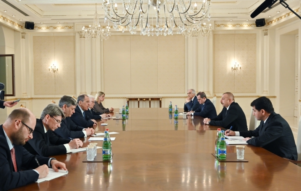 President Ilham Aliyev received delegation led by Russian foreign minister VIDEO