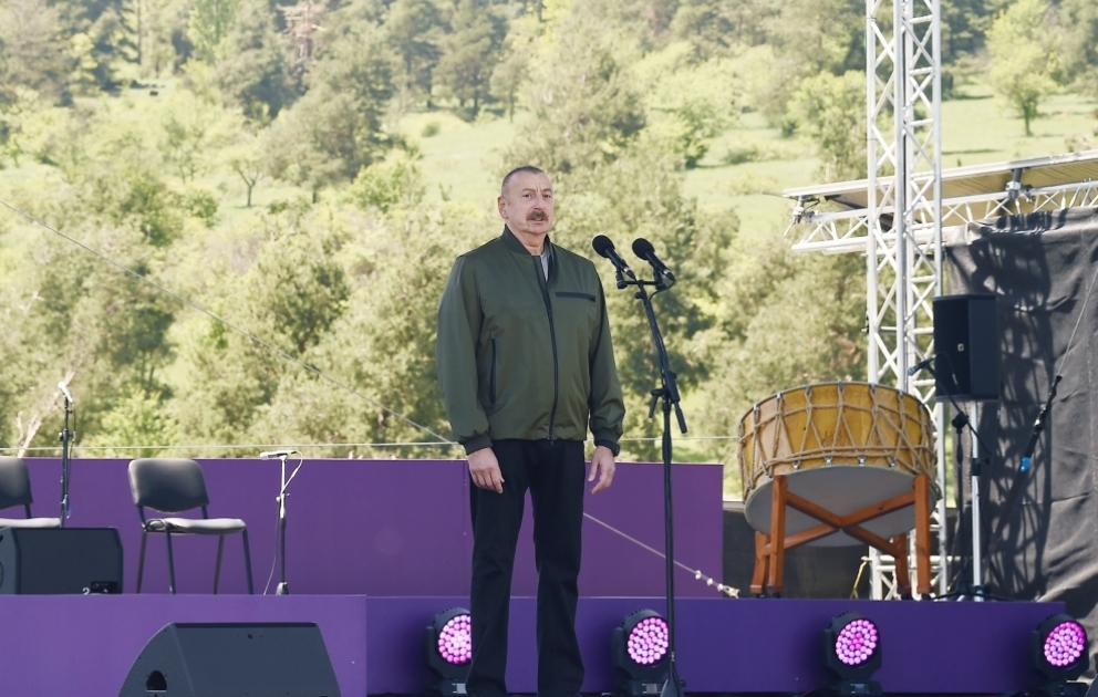 President Ilham Aliyev and First Lady Mehriban Aliyeva attended opening of “Kharibulbul” festival in Shusha VIDEO