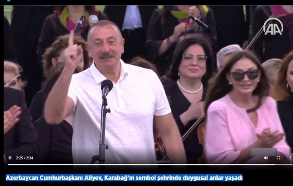 Anadolu agentliyi “Xarıbülbül” festivalından xüsusi videomaterial yayıb VİDEO