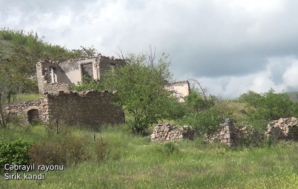 Müdafiə Nazirliyi Cəbrayıl rayonunun Sirik kəndinin videogörüntülərini yayıb VİDEO