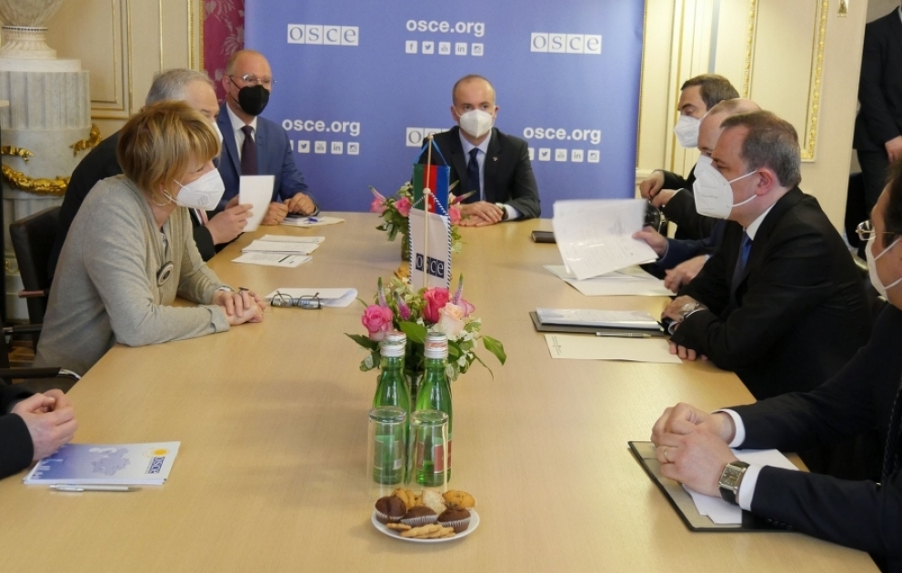 Le Ministre des affaires étrangères azerbaïdjanais rencontre la Secrétaire générale de l'OSCE à Vienne VIDEO