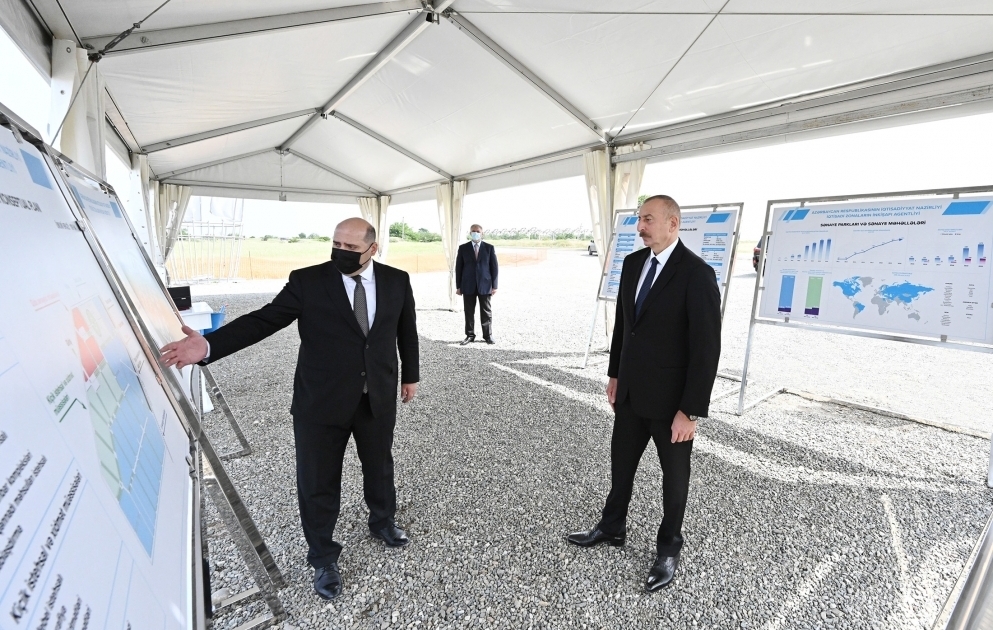Aghdam: Präsident Ilham Aliyev legt Grundstein für Industriepark VIDEO