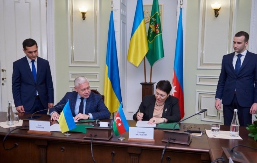 Un monument de Nizami Gandjavi sera érigé à Kharkiv VIDEO