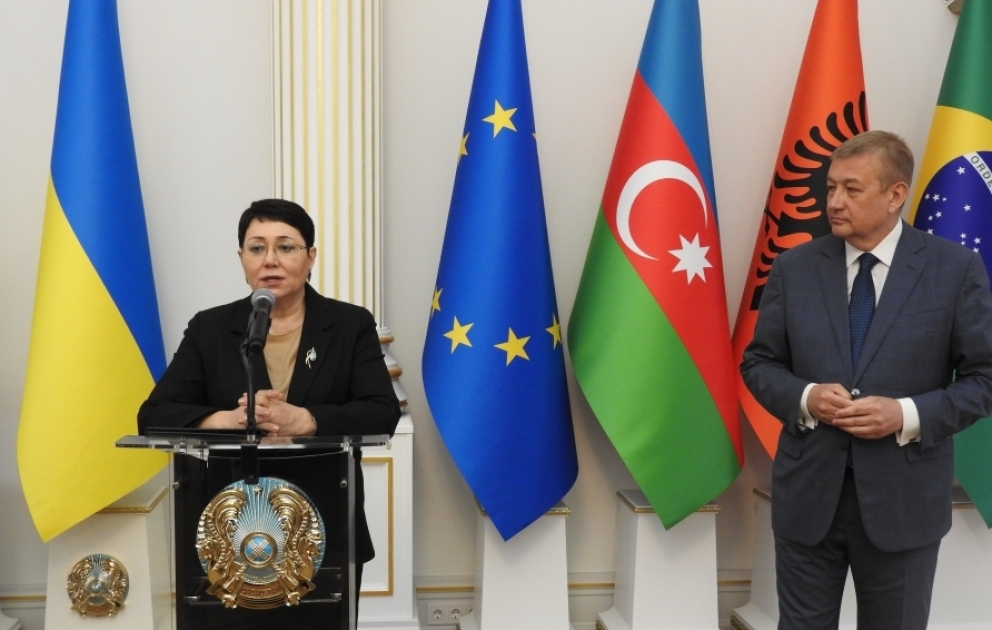 Xarkov Diplomatik Klubunda Azərbaycanın uğurlu xarici siyasəti müsbət dəyərləndirilib VİDEO