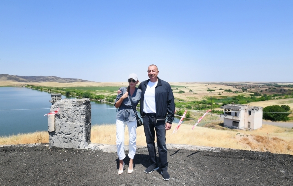 Le président de la République visite le barrage d’Achaghy Köndelentchaï VIDEO