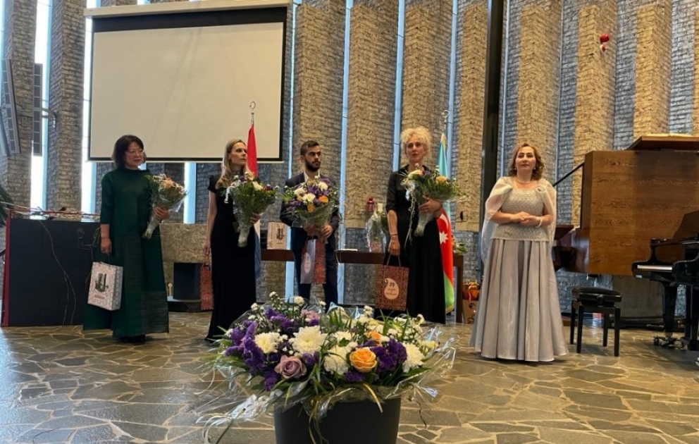 Niderlandda Milli Qurtuluş Günü konsert proqramı ilə qeyd edilib VİDEO