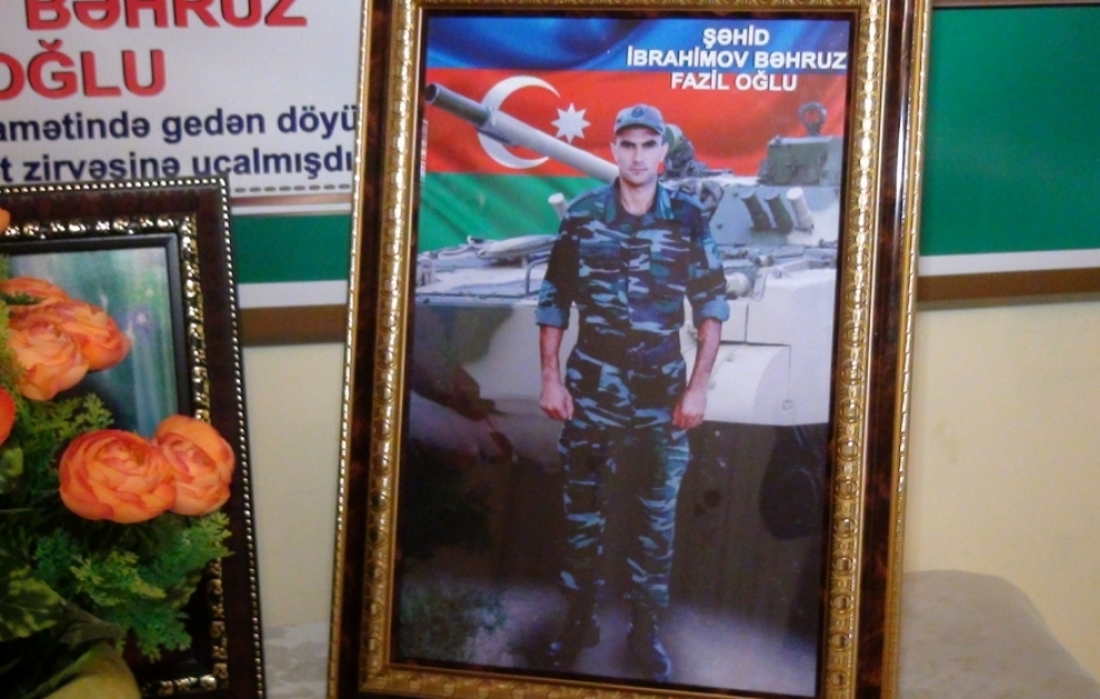 On yaşında məcburən çıxarıldığı Füzuliyə 37 yaşında tankla qayıtdı VİDEO