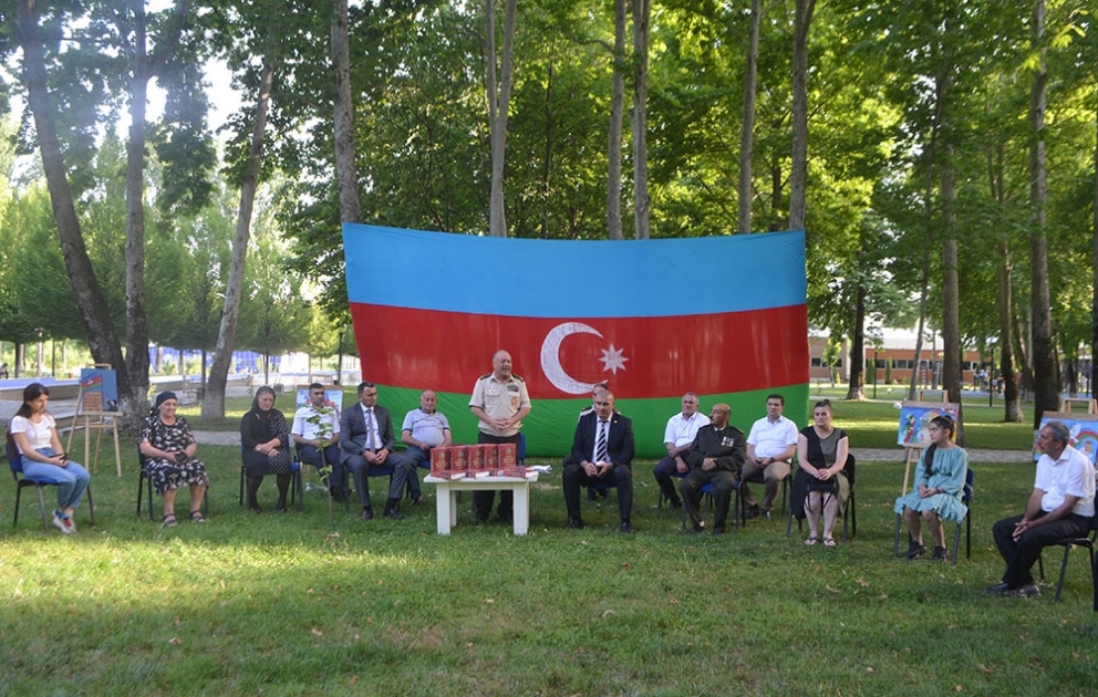 Müdafiə Nazirliyinin təşkilatçılığı ilə İsmayıllı rayonunda “Müzəffər Komandan, Müzəffər Ordu” adlı tədbir keçirilib VİDEO