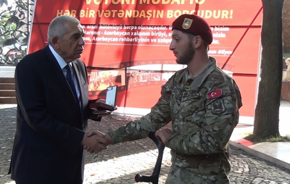 Tovuzda şəhid ailələrinə və Vətən müharibəsi iştirakçılarına orden və medallar təqdim olunub VİDEO