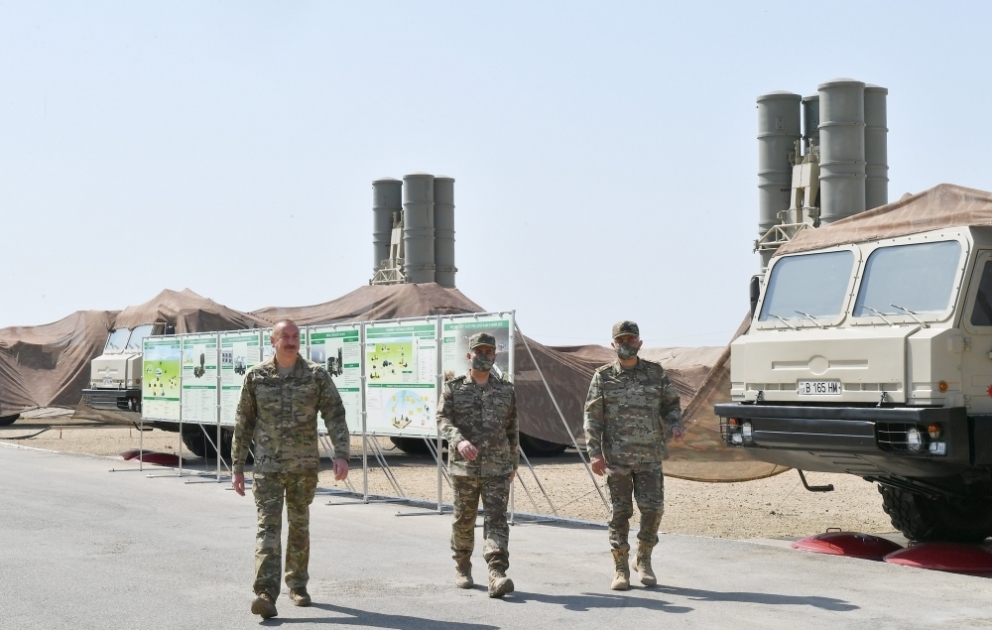 President Ilham Aliyev viewed conditions created at new military camp of Air Force of Defense Ministry and apartments for families of servicemen VIDEO