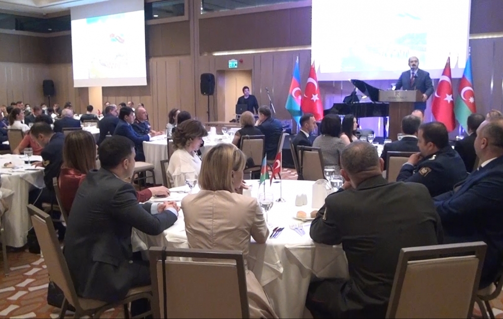 İstanbulda Azərbaycan Silahlı Qüvvələri Günü münasibətilə tədbir keçirilib VİDEO