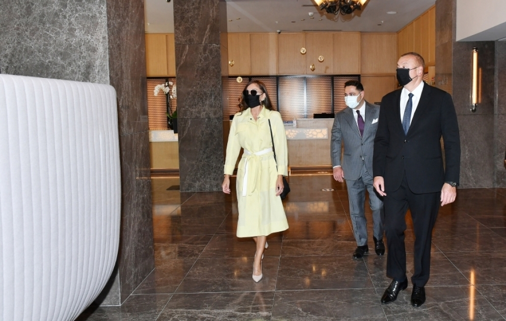 Президент Ильхам Алиев принял участие в открытии отеля «Courtyard by Marriott Baku» ВИДЕО