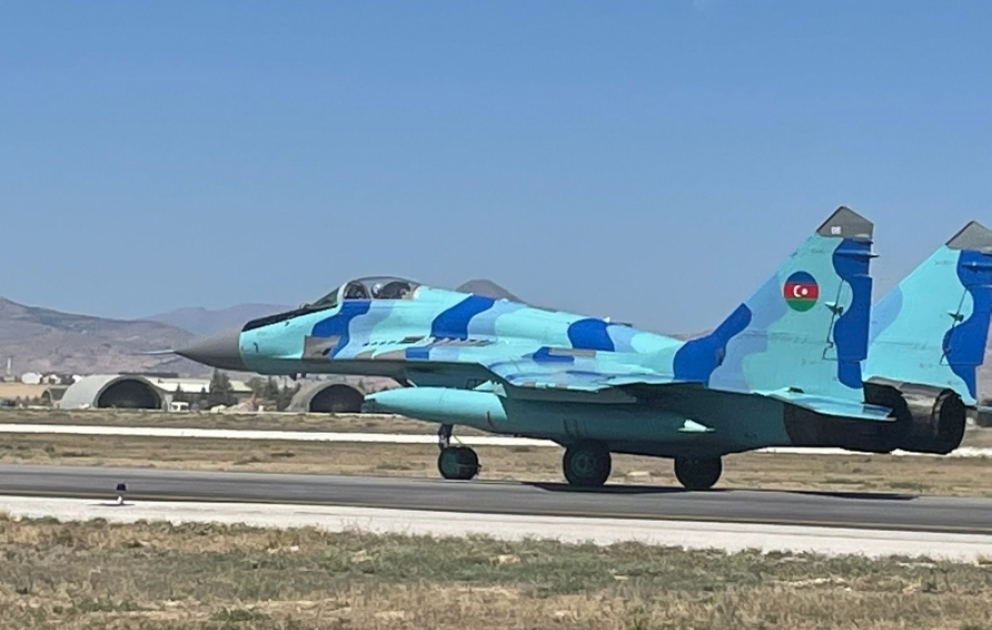 Media nümayəndələri Konyada keçirilən “Anadolu Qartalı - 2021” beynəlxalq taktiki-uçuş təlimlərini izləyiblər VİDEO