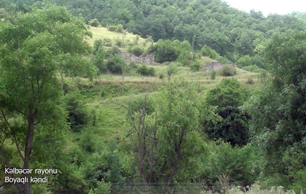 Le ministère de la Défense diffuse une vidéo du village de Boïagly de la région de Kelbédjer VIDEO