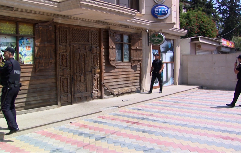 Nəsimi rayonunda çay evindən oğurluq edən şəxs mühafizə polisləri tərəfindən yaxalanıb VİDEO