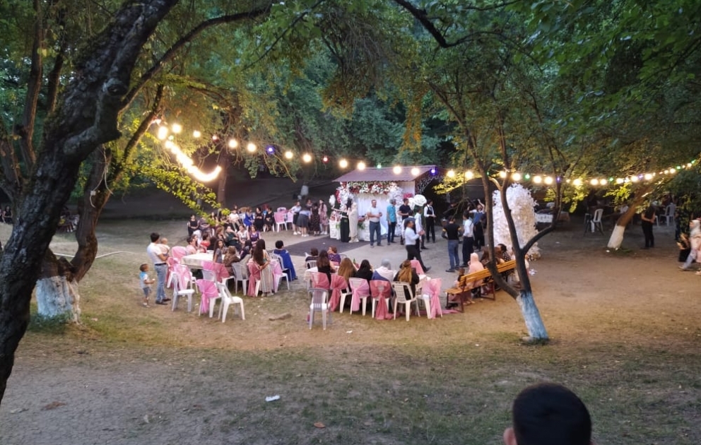 Qubada qanunsuz toy mərasimi keçirən restoran sahibi cərimələnib VİDEO