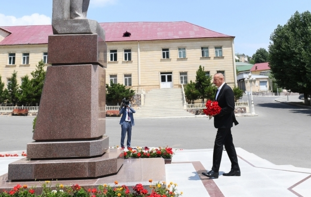 President Ilham Aliyev arrived in Dashkasan district for visit  The head of state visited statue of national leader Heydar Aliyev VIDEO