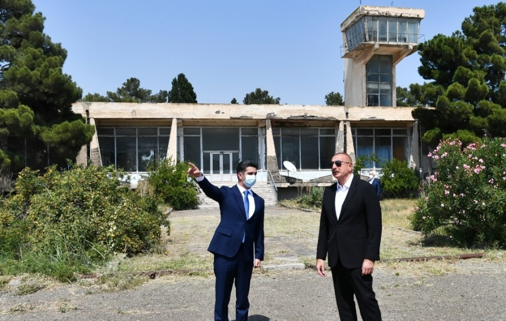 Visite de l’aéroport de Naftalan VIDEO