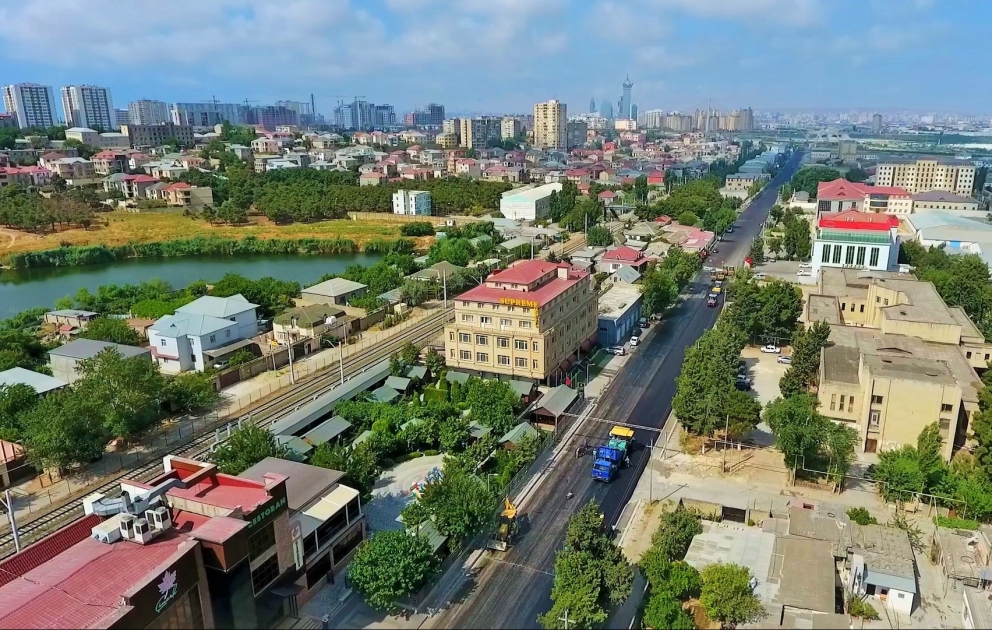 Bakıxanov qəsəbəsinin Bəşir Bünyadov küçəsi təmir edilir VİDEO