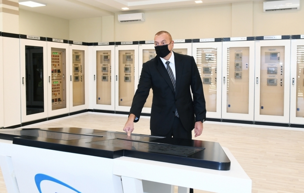 Le président Ilham Aliyev participe à l’inauguration d’une sous-station électrique rénovée à Bakou VIDEO