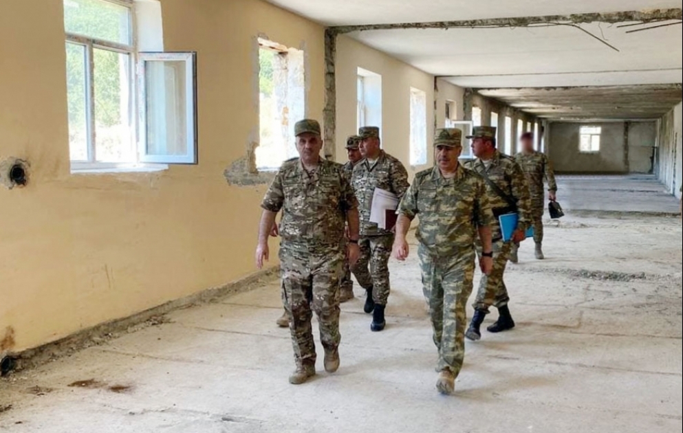 Руководство Министерства обороны посетило строящиеся воинские части на освобожденных территориях ВИДЕО