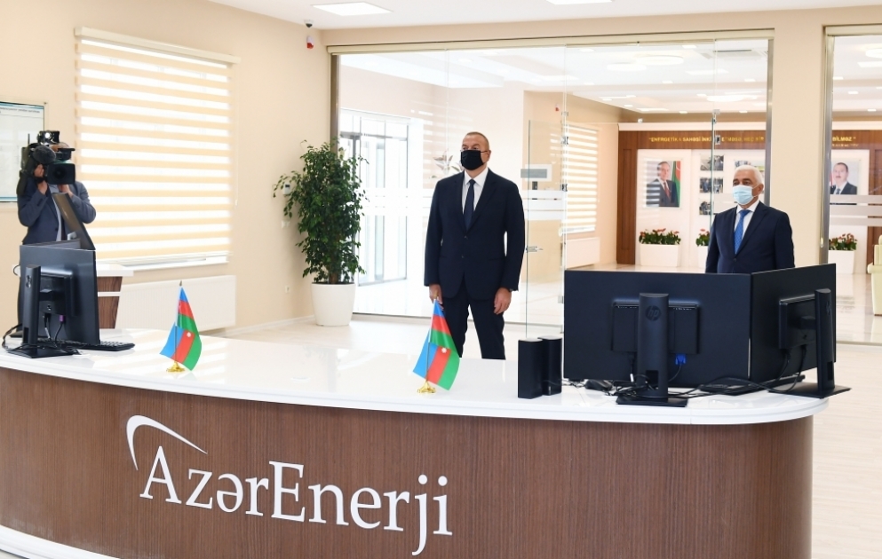 Präsident Ilham Aliyev weiht rekonstruiertes Umspannwerk “Abscheron“ ein VIDEO