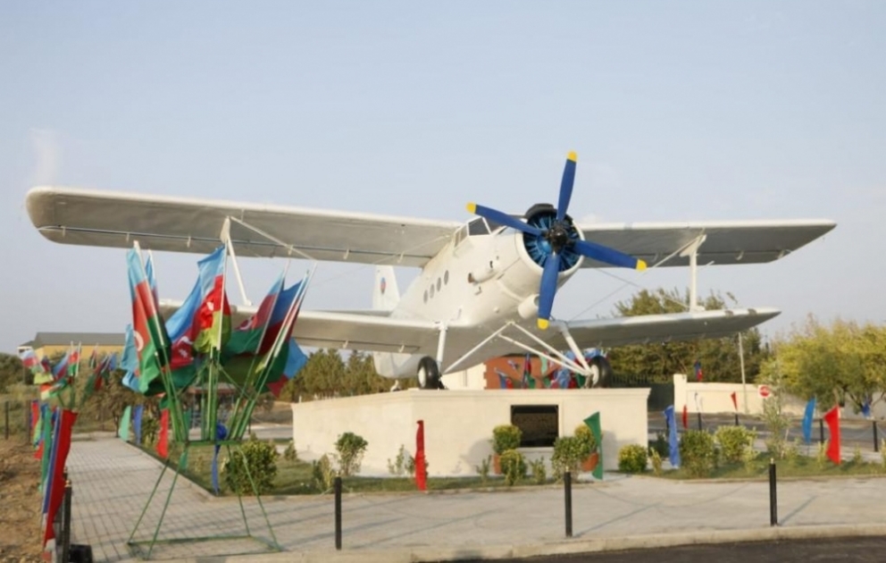 DSX-nin Aviasiya Qüvvələrində Vətən müharibəsi şəhidlərinin xatirəsinə ucaldılmış abidənin açılış mərasimi keçirilib VİDEO