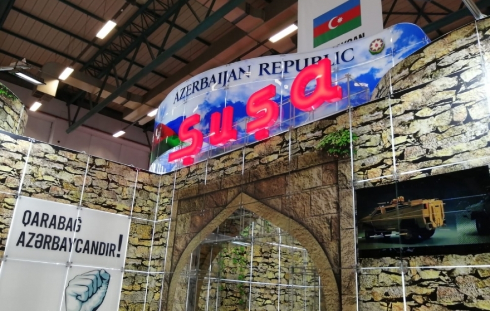 İstanbulda keçirilən “IDEF - 2021” Beynəlxalq Müdafiə Sənayesi Sərgisində Azərbaycanın stendinə xüsusi maraq var VİDEO