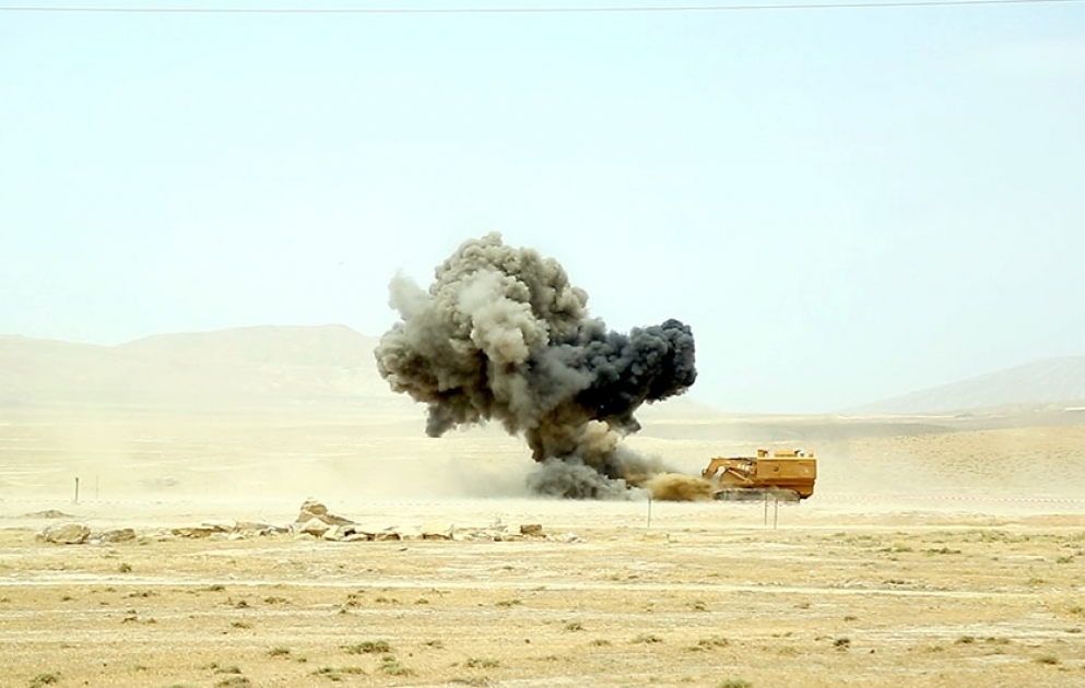 Azerbaijani army's engineer-supper units hold tactical-special classes VIDEO