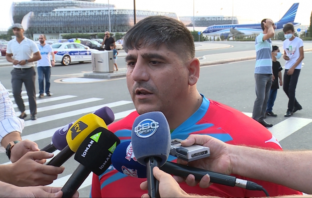 Oloxan Musayev: Yarışlara yüksək səviyyədə hazırlaşmışıq VİDEO