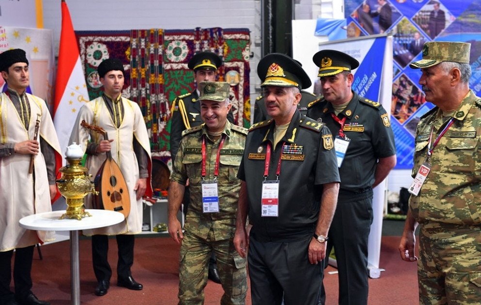 Müdafiə Nazirliyinin nümayəndə heyəti “Beynəlxalq Ordu Oyunları-2021” yarışlarının açılış mərasimində iştirak edib VİDEO