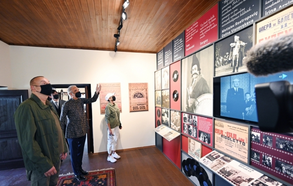 La maison-musée restaurée de Bulbul à Choucha rouverte aux visites Le président Ilham Aliyev et la première dame Mehriban Aliyeva participent à la cérémonie VIDEO