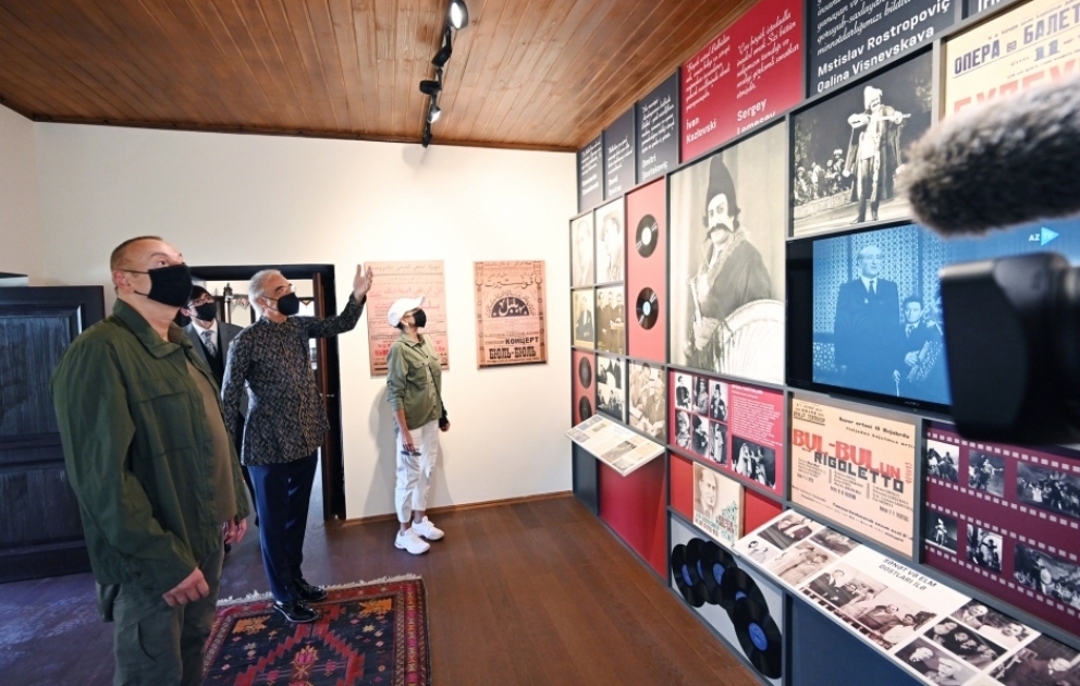 Bulbuls Hausmuseum nach Restaurierung in Schuscha wieder eröffnet  Präsident Ilham Aliyev und First Lady Mehriban Aliyeva nehmen an Eröffnung teil VIDEO