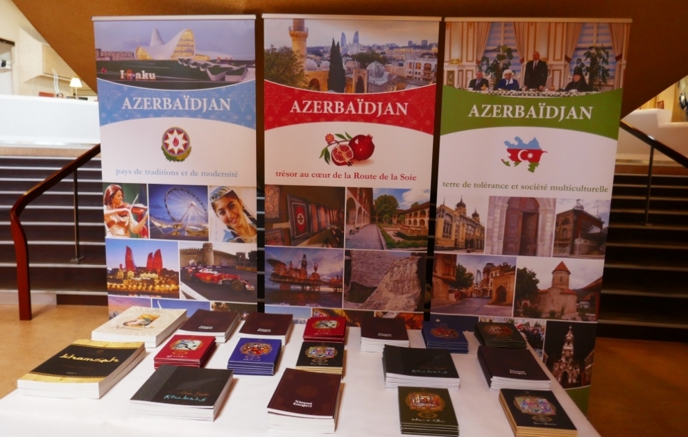 AŞPA-nın mənzil-qərargahında Nizami Gəncəvinin 880 illiyinə həsr edilmiş sərgi açılıb VİDEO