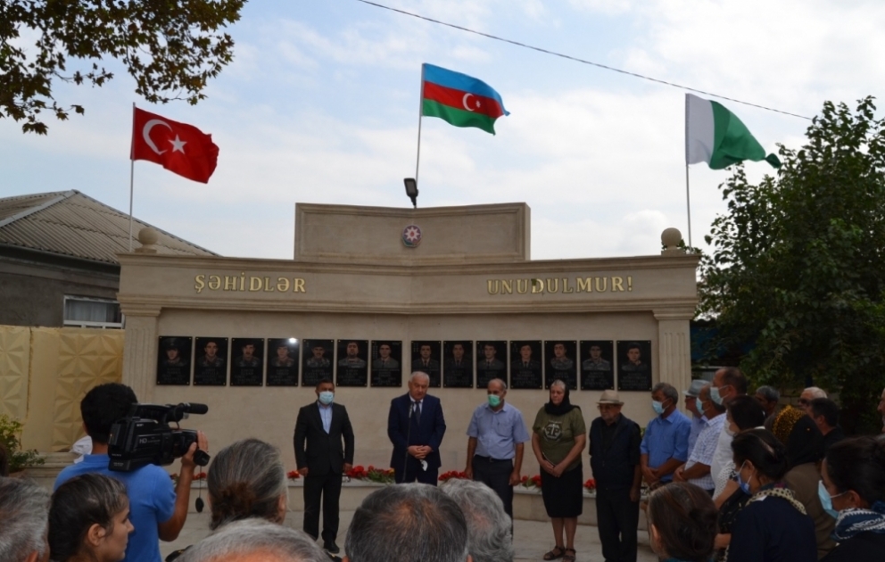 Füzulinin Babı kəndində “Şəhidlər unudulmur” abidəsi açılıb VİDEO