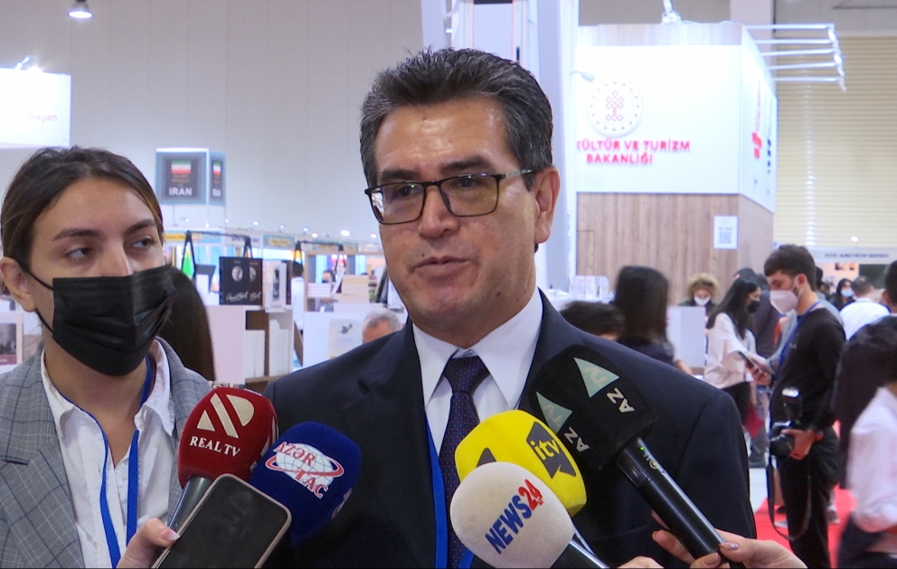Kolumbiyanın səfiri: Kitab sərgisində iştirak etməkdən çox məmnunuq VİDEO