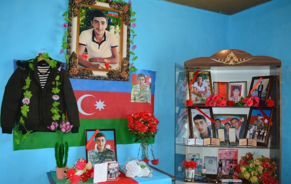 Yaralı yoldaşını döyüşdən çıxararkən şəhid olan qəhrəman artilleriyaçı VİDEO