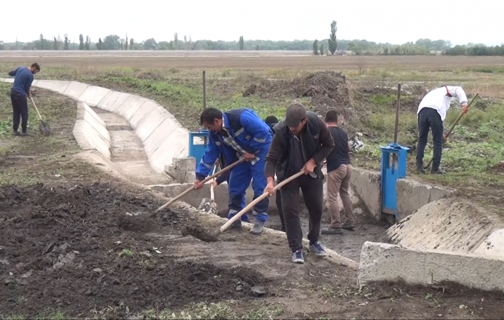 Şabranda 7 kilometr uzunluğundakı Ağalıq kanalı beton üzlüyə alınıb VİDEO