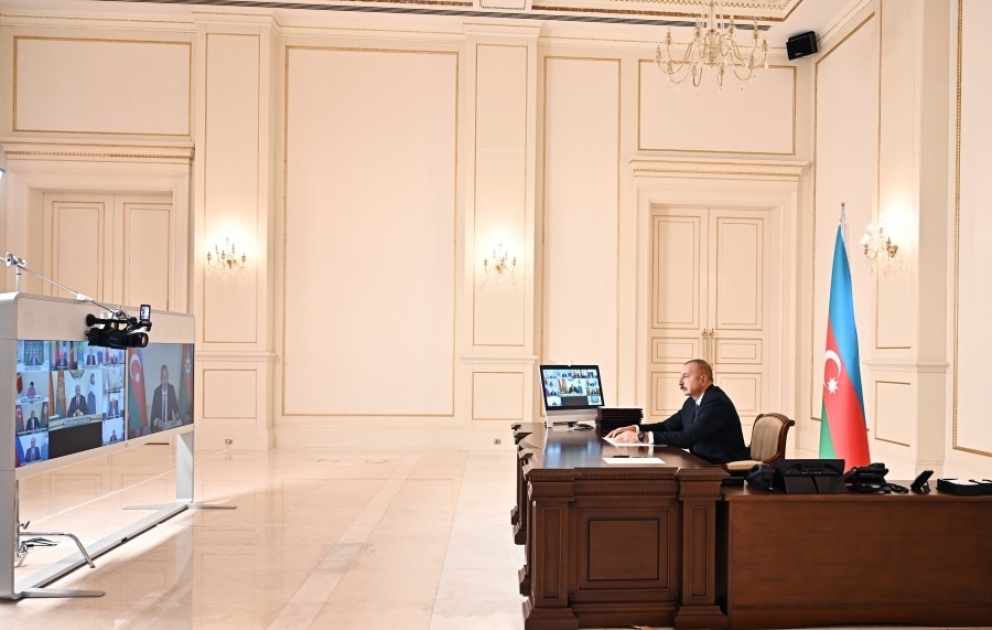 Präsident Ilham Aliyev nimmt im Videoformat an Sitzung der GUS- Staatschefs teil VIDEO