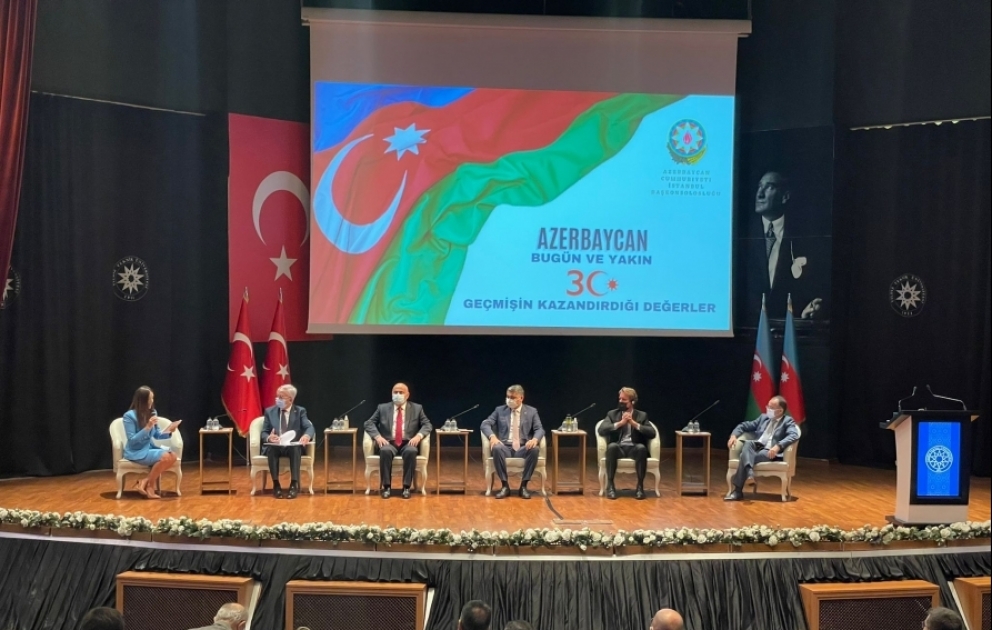 İstanbulda keçirilən konfransda Azərbaycanın Müstəqilliyinin Bərpası Gününün tarixindən danışılıb VİDEO