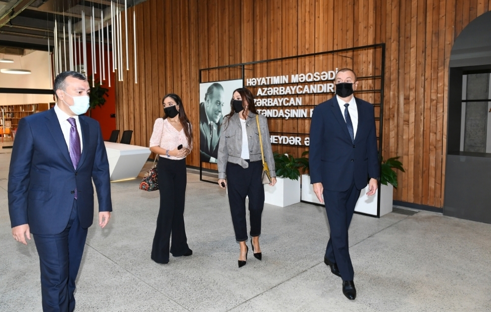 Le Centre de développement inclusif et de créativité DOST a ouvert ses portes à Bakou  Le président ilham Aliyev, son épouse Mehriban Aliyeva et sa fille Leyla Aliyeva ont été présents à la cérémonie VIDEO