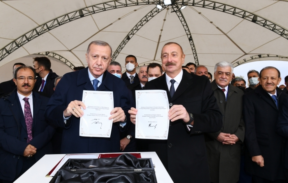 Aserbaidschanische und türkische Präsidenten legen Grundstein für Automobilstraße Horadiz-Jabrayil-Zangilan-Aghband (Zangazur-Korridor) VIDEO