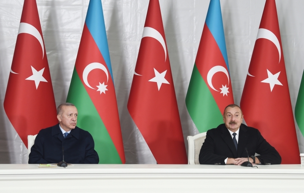 Президенты Азербайджана и Турции выступили с заявлениями для прессы ВИДЕО