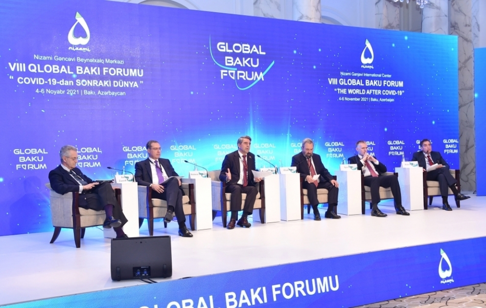 VIII Qlobal Bakı Forumunda “Yeni dünya iqtisadiyyatı” mövzusu müzakirə olunur VİDEO