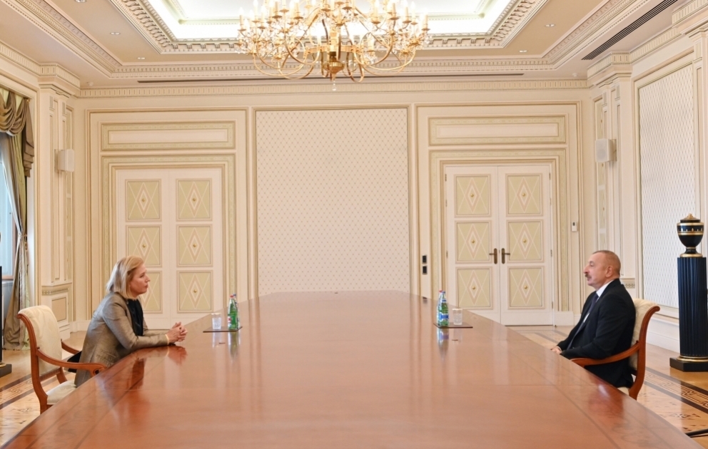 Präsident Ilham Aliyev empfängt ehemalige israelische Außenministerin VIDEO